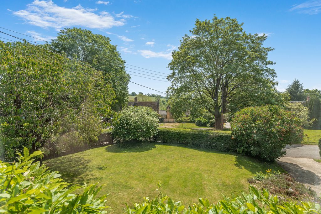 Whiteway Mollington